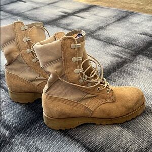 Men's Tan Boots